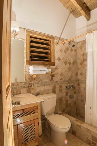 Bed & Breakfast Posada Seremein Roatan