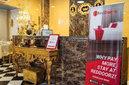 Hotel Reddoorz Plus @ Aguirre Ave Bf Homes