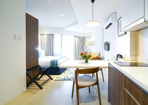 Hotel Tambuli Seaside Resort And Spa