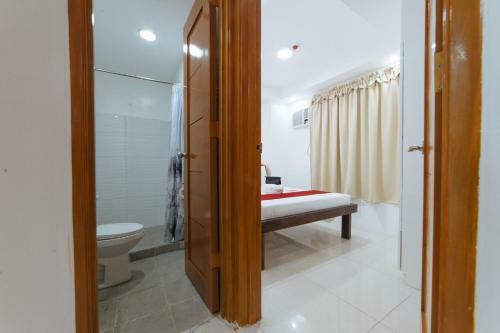 Hotel Reddoorz @ Dbuilders Bangkal Makati