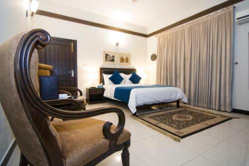 Hostal Crosswinds Guest House