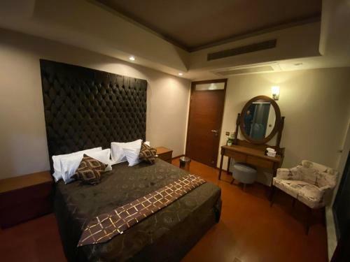 Silver Oaks Luxury Apartments