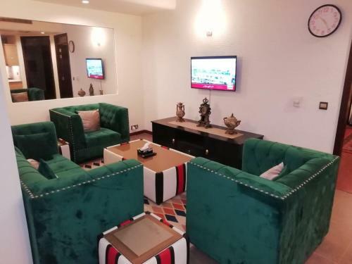 Silver Oaks Luxury Apartments