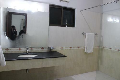 Hostal Royal Luxus Guest House