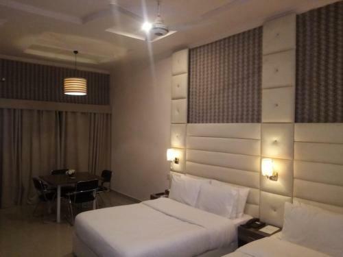 Hostal Royal Hayat Guest House