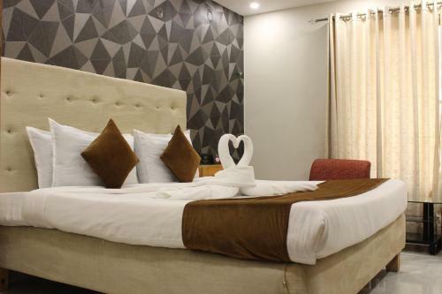 Lawrence Luxury Apartments Lahore