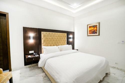 Hotel One Mm Alam Road, Lahore