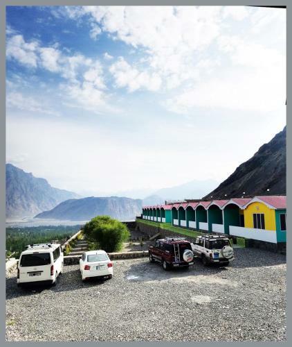 Hotel Mountain Lodge Skardu