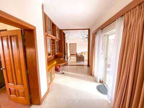 Woodpecker Service Apartment