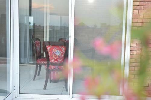 Woodpecker Service Apartment