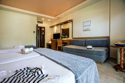 Possidi Holidays Resort & Suite Hotel