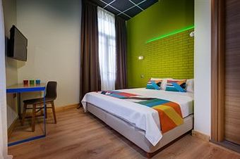 Hostal Colors Ladadika Central