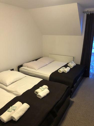Hostal Rezydencja Szmaragdowy Ogr�d