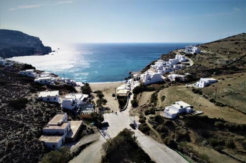Perigiali Rooms & Apartments Folegandros