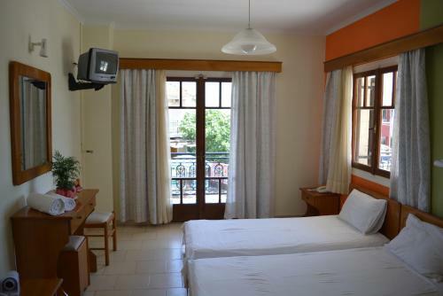 Hotel Montes Apartments & Studios