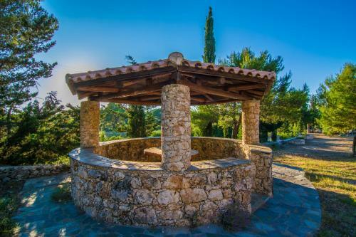 Villa Elatia