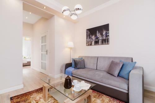 Modern Apartment Lubicz Krak�w By Renters
