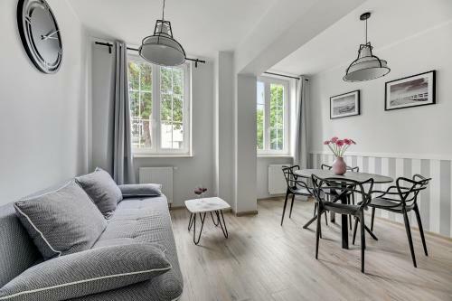 Blue Mandarin Apartments II