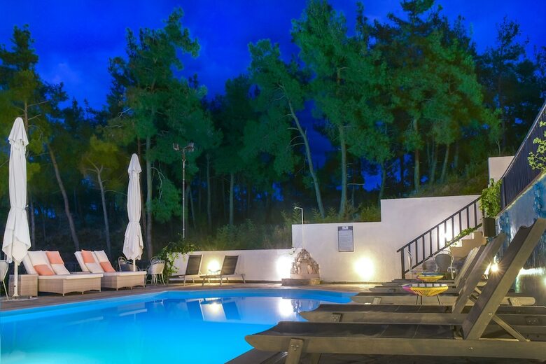 Leandros Hotel