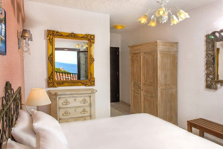 Leandros Hotel