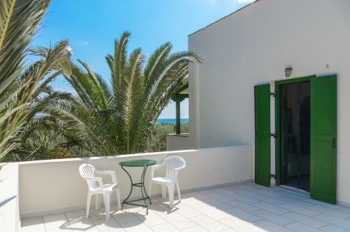 Studios & Apartments Vrettos