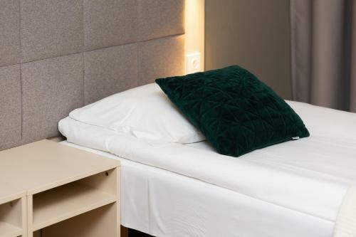 Business Studio Apartments By Renters