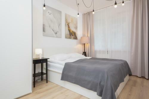 Apartment Warsaw ?oliborz By Renters