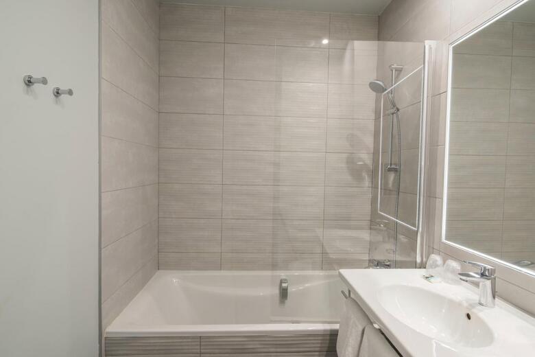 Hotel Mercure Paris Suresnes Longchamp