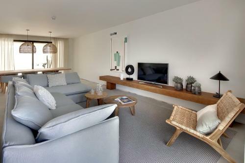 New! Villa Ocean Marina, Heatable Pool!