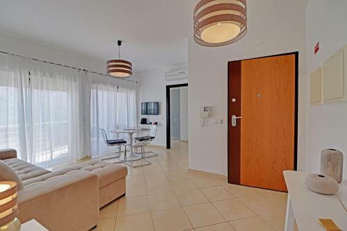 Apartamento Albufeira Sun House With Pool By Homing
