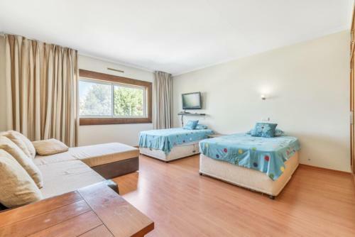 3-bed Villa 10 Mins To The Beach In Albufeira