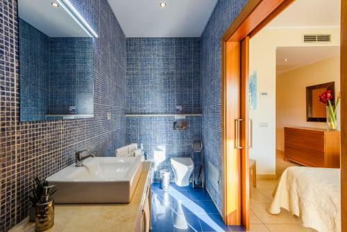 Villa Rosemary - Albufeira Surf & Beach