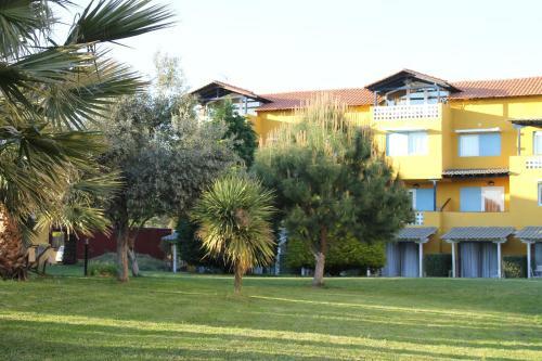 Despotiko Apt. Hotel & Suites