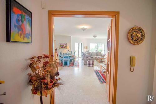 Villa In Cavacos Sleeps 10 With Pool Air Con And Wifi