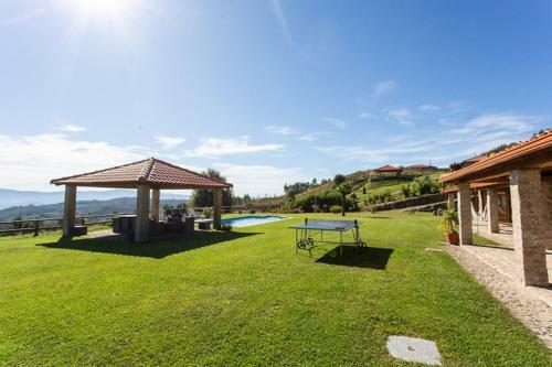 Luxury Spacious Farmhouse With Great Land Viewa