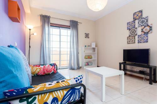 Hroma Apartment By Seewest