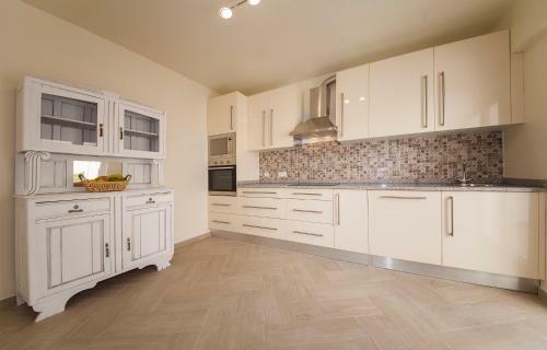 C10 - Lagos Center Apartment