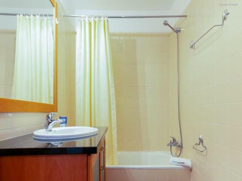A22 - Mountain View & Sea Brease Apartment