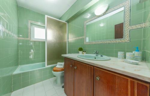 C06 - Water Tower Townhouse With Pool
