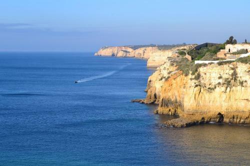 Apartamento T0 Junto A Praia de Vale Centeanes / Carvoeiro