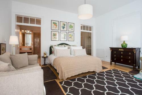 Portas De S�o Bento Apartments