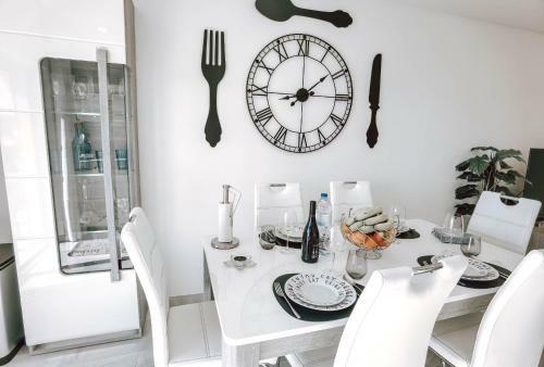 Apartamento T2 Rocha Vista Mar Dubai
