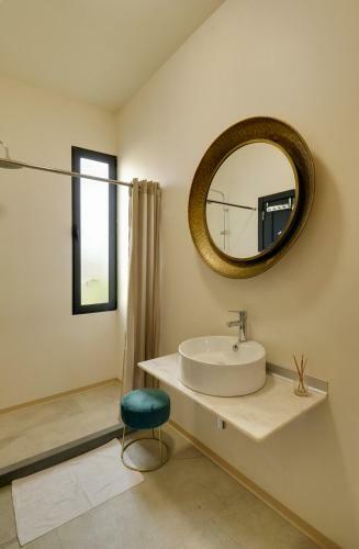 Hostal Dazk Golden Estate