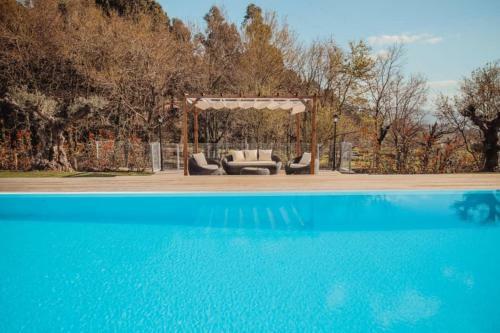 Bungalow Acolhedor Com Piscina Em Valen�a By Izibookings