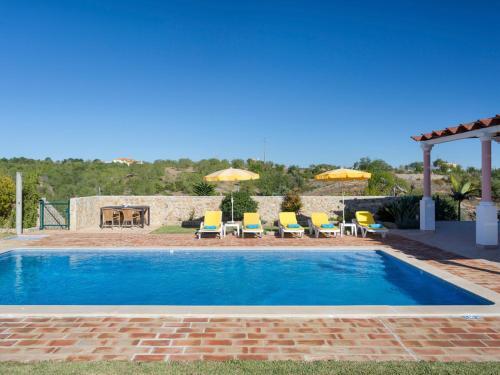 Vale Formoso Villa Sleeps 6 With Pool And Air Con