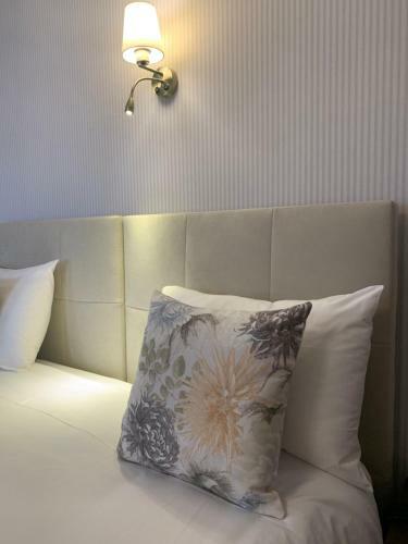 Bed & Breakfast Alojamento Restaurante Dom Dinis