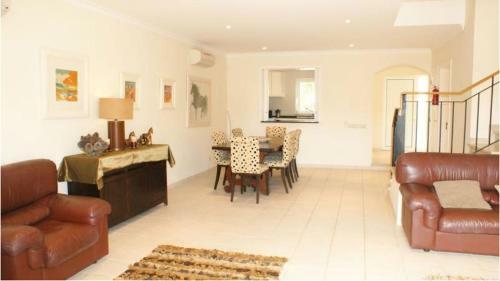 Vale Do Lobo Villa Sleeps 8 Pool Air Con T480230