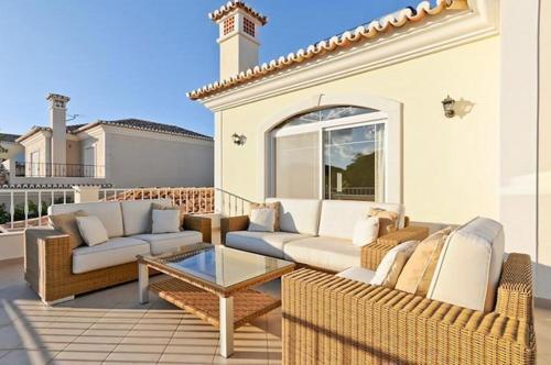 Vale Do Garrao Villa Sleeps 12 Pool Air Con Wifi