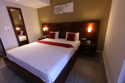 Hotel Tulip Inn Sainte Clotilde