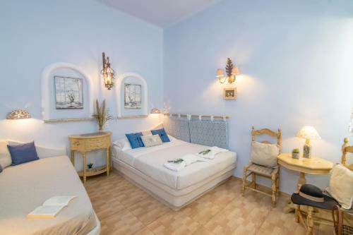Hostal Madalena's Family